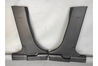 Облицовка центральной стойки Mitsubishi Outlander 3 (2018-наше время) 3-й рестайлинг PHEV 2.4 G нижняя (к-кт 2шт) оригинал б/у