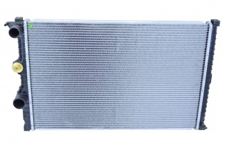 Радиатор охлаждения УАЗ Патриот 2008-15 (с кондиционером; 40904